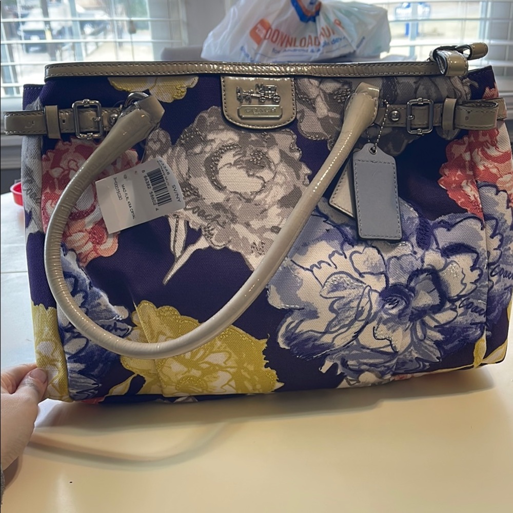 Coach Navy, Gray, Pink, and Yellow Shoulder Bag with Elegant Design